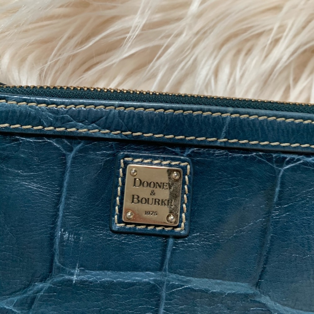 💎Dooney & Bourke Wristlet💎 - Picture 3 of 7